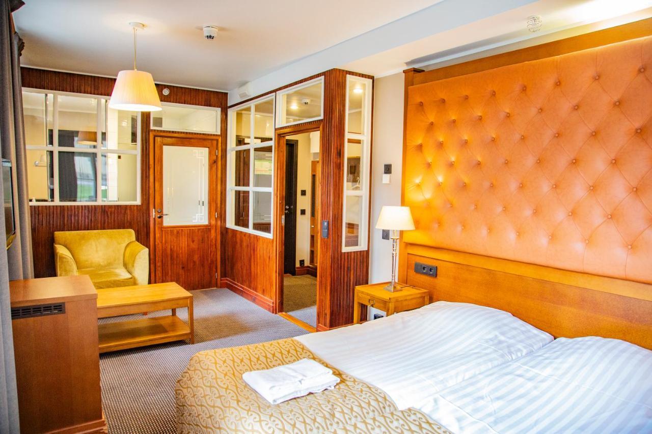 Hotel Billnaesin Ruukki Esterno foto